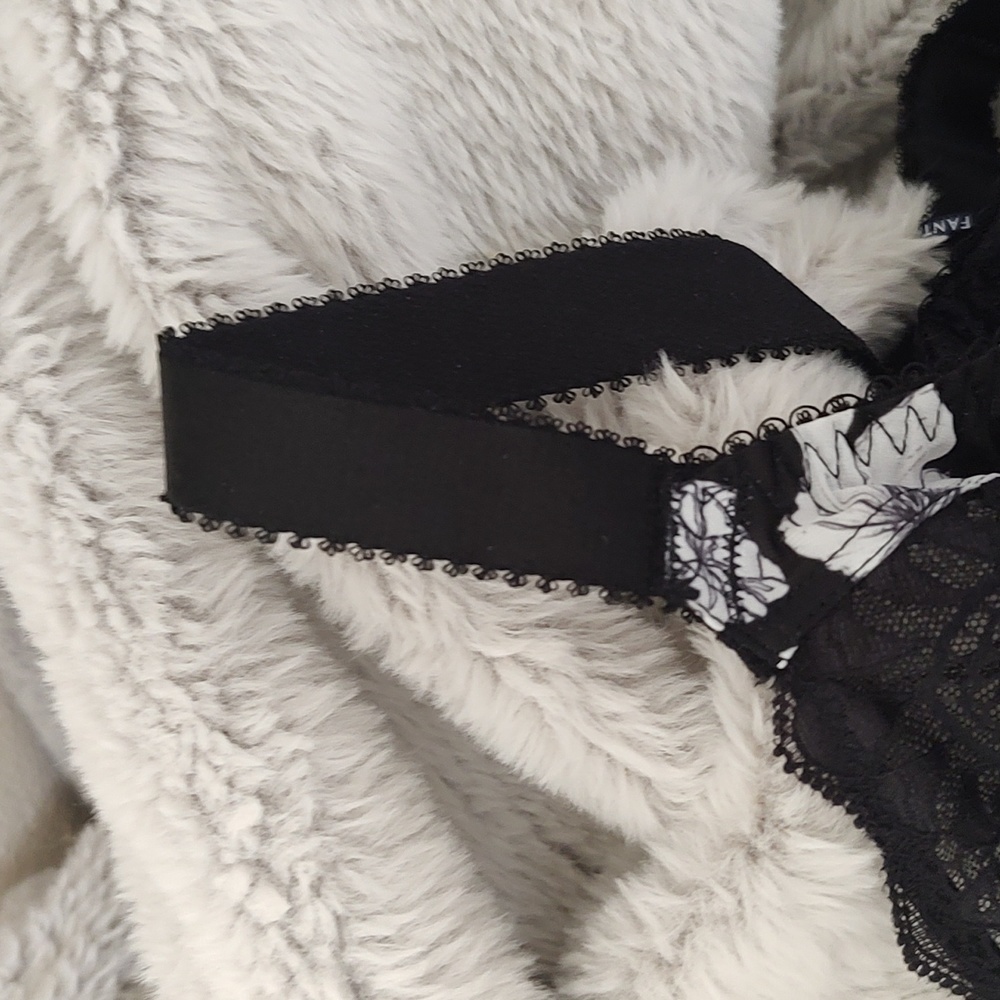 Bra - Picture 3 of 3